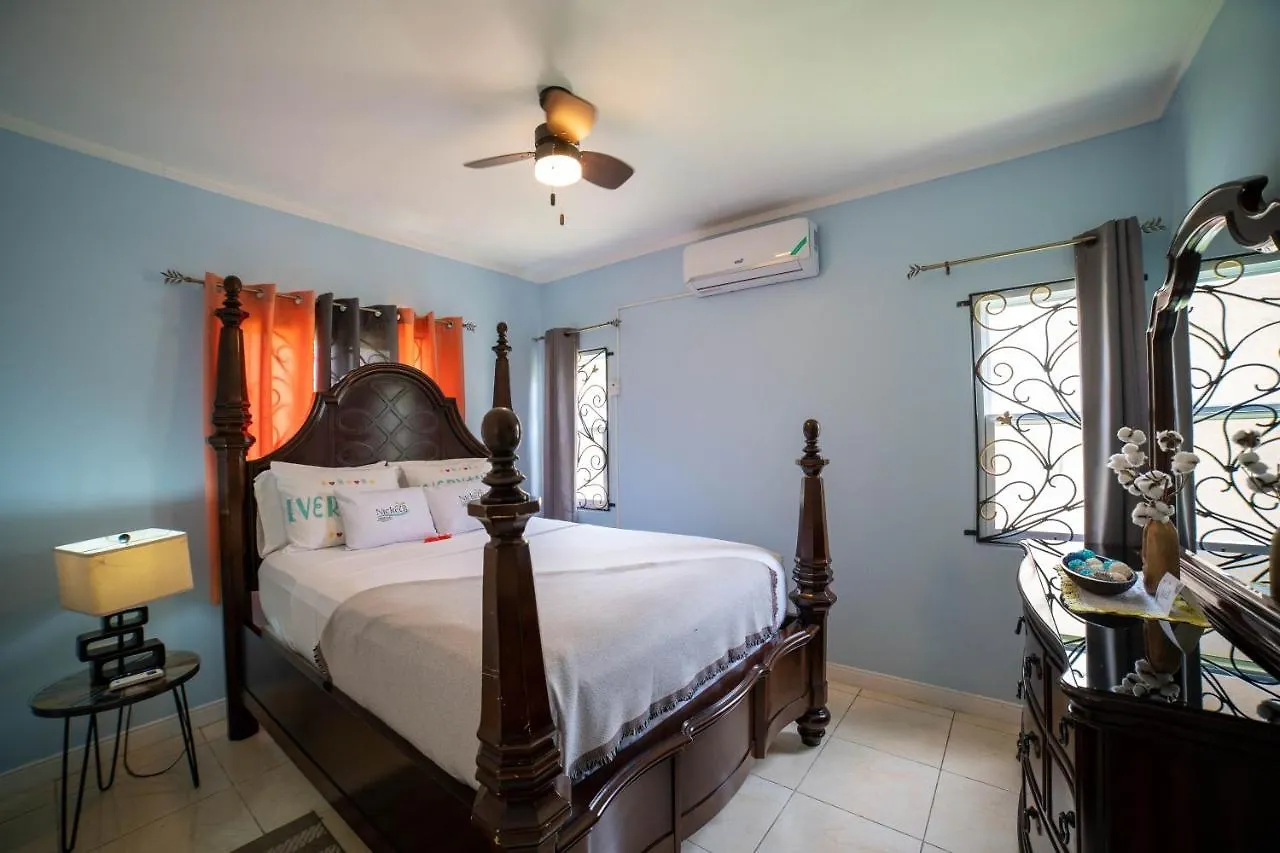 Nickels Garden Villas Montego Bay 0*,